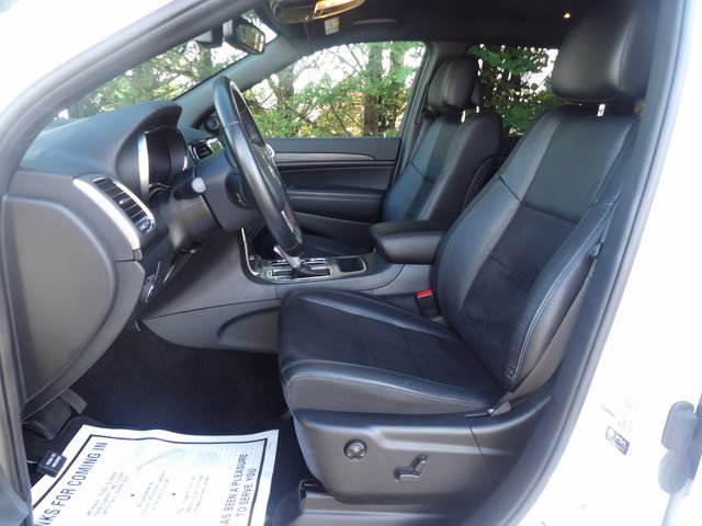 Used 2022 Jeep Grand Cherokee Laredo X AWD/4WD image 14