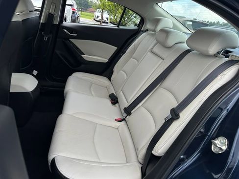 Used 2017 MAZDA MAZDA3 Grand Touring w/ Premium Equipment Package FWD image 19