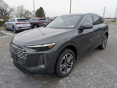 New 2025 Audi Q5 Premium image 3