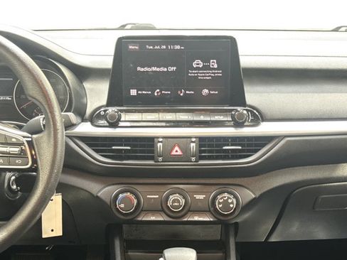 Certified 2024 Kia Forte LXS w/ LXS Technology Package FWD image 23