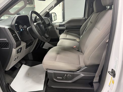 Used 2018 Ford F150 XLT w/ Equipment Group 302A Luxury image 12