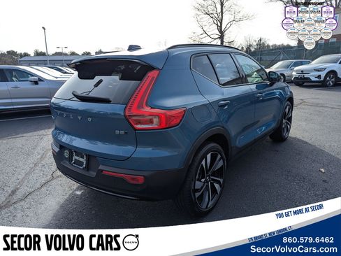 Certified 2023 Volvo XC40 B5 Ultimate w/ Protection Package Premier image 5