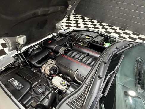 Used 2002 Chevrolet Corvette Convertible w/ Preferred Equipment Group2 image 4