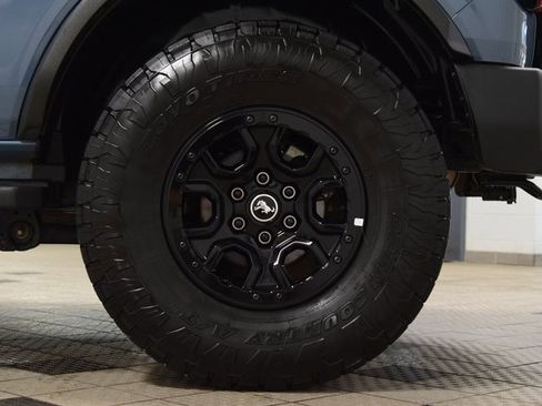 Used 2023 Ford Bronco Wildtrak image 28