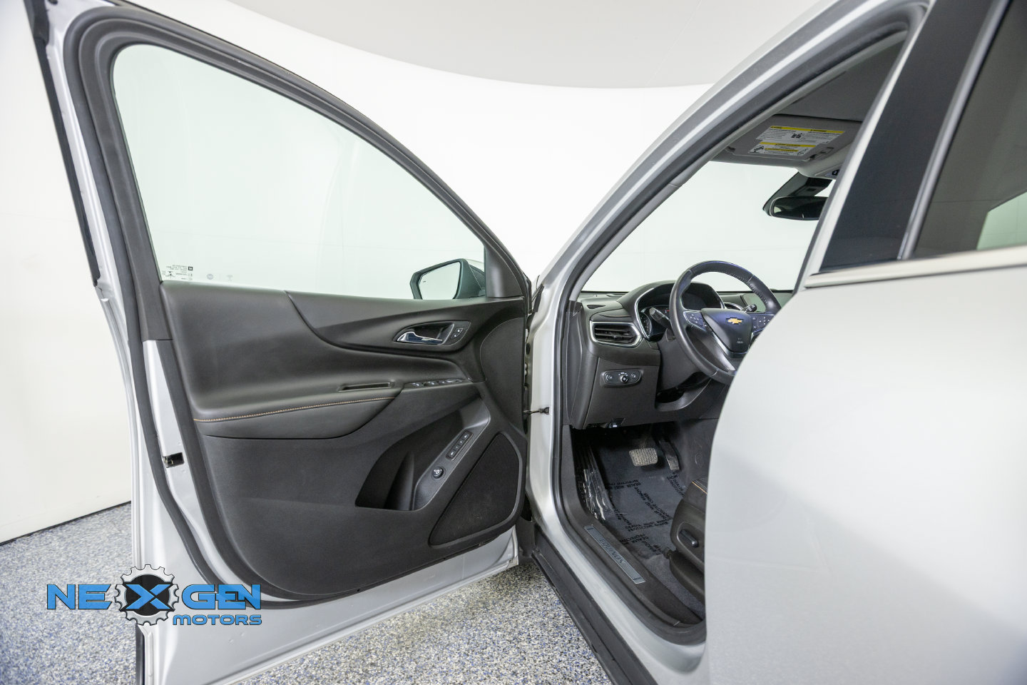 Used 2021 Chevrolet Equinox Premier AWD/4WD image 10