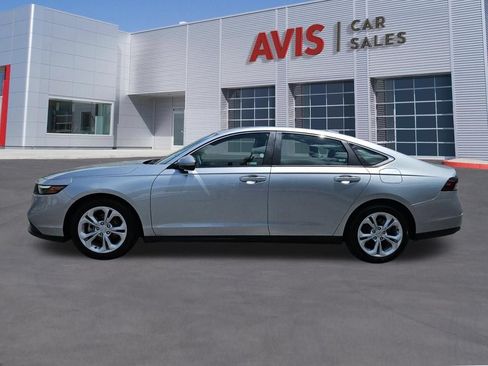Used 2025 Honda Accord LX image 10