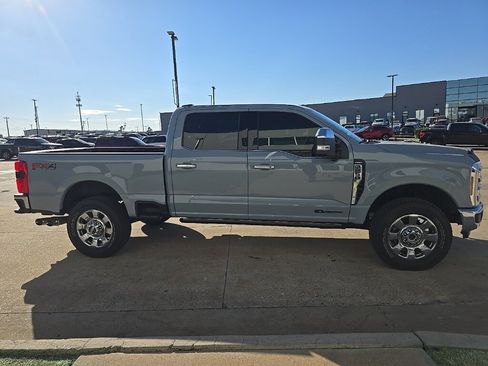 Used 2025 Ford F250 Lariat w/ Lariat Ultimate Package image 5