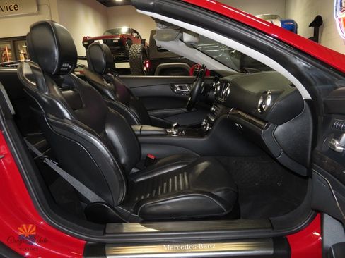 Used 2013 Mercedes-Benz SL 550 image 5