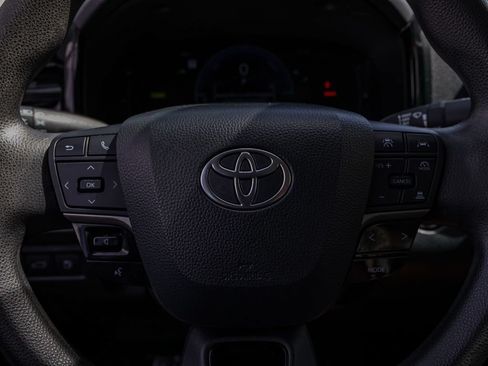 Used 2025 Toyota Camry LE FWD image 24