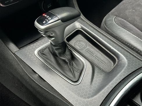 Used 2016 Dodge Charger R/T RWD image 19
