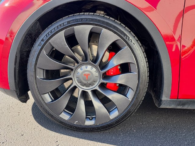 Used 2022 Tesla Model Y Performance AWD/4WD image 13