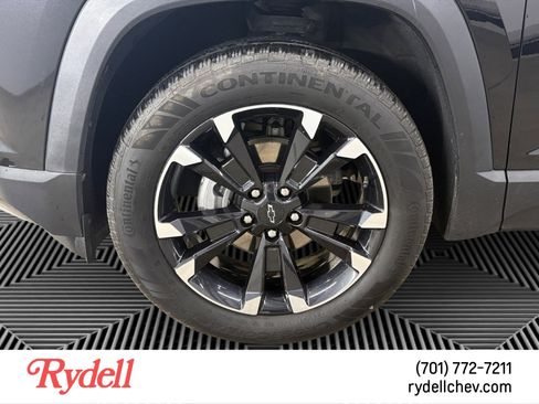Used 2025 Chevrolet Equinox RS w/ Safety and Technology Package AWD/4WD image 9
