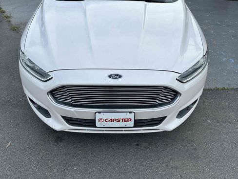 Used 2014 Ford Fusion SE w/ Equipment Group 202A image 2