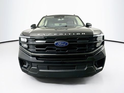 Used 2025 Ford Expedition Max Active AWD/4WD image 2