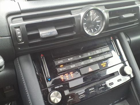 Certified 2023 Lexus IS 350 F Sport image 17