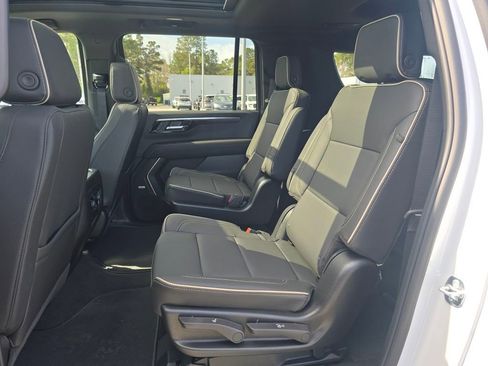 New 2026 Chevrolet Suburban Premier w/ Sun And Tow Package AWD/4WD image 25
