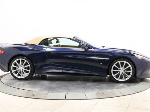 Used 2016 Aston Martin Vanquish Volante RWD image 94
