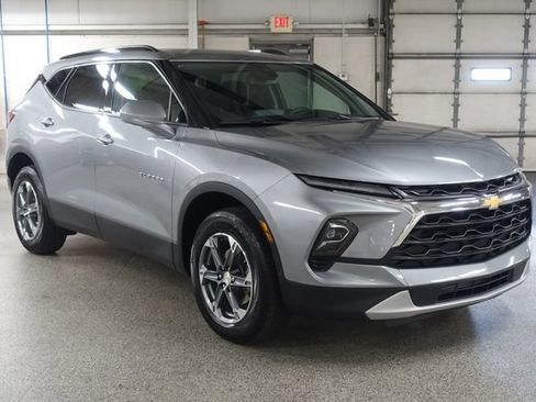 Used 2024 Chevrolet Blazer LT w/ Convenience Package FWD image 1