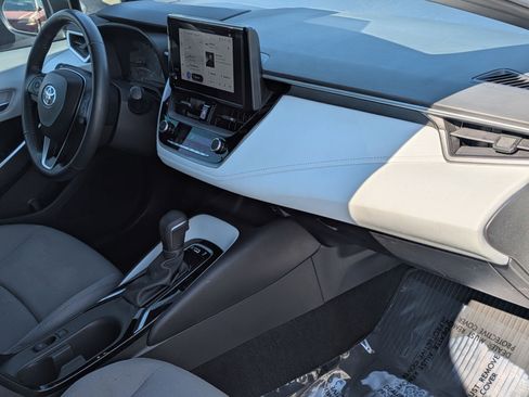 Used 2024 Toyota Corolla SE image 33