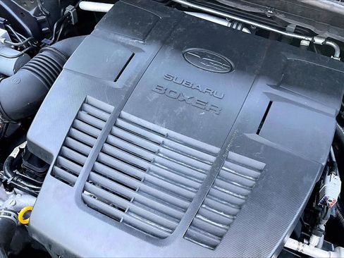 Used 2019 Subaru Forester Premium AWD/4WD image 32