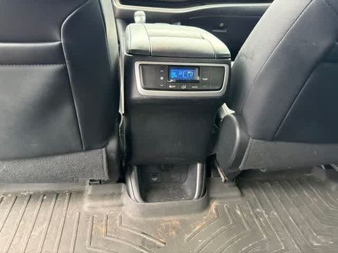 Used 2016 Toyota Highlander XLE FWD image 30