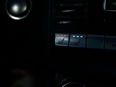 Used 2012 Mercedes-Benz CLS 550 4MATIC w/ Premium I Pkg image 42