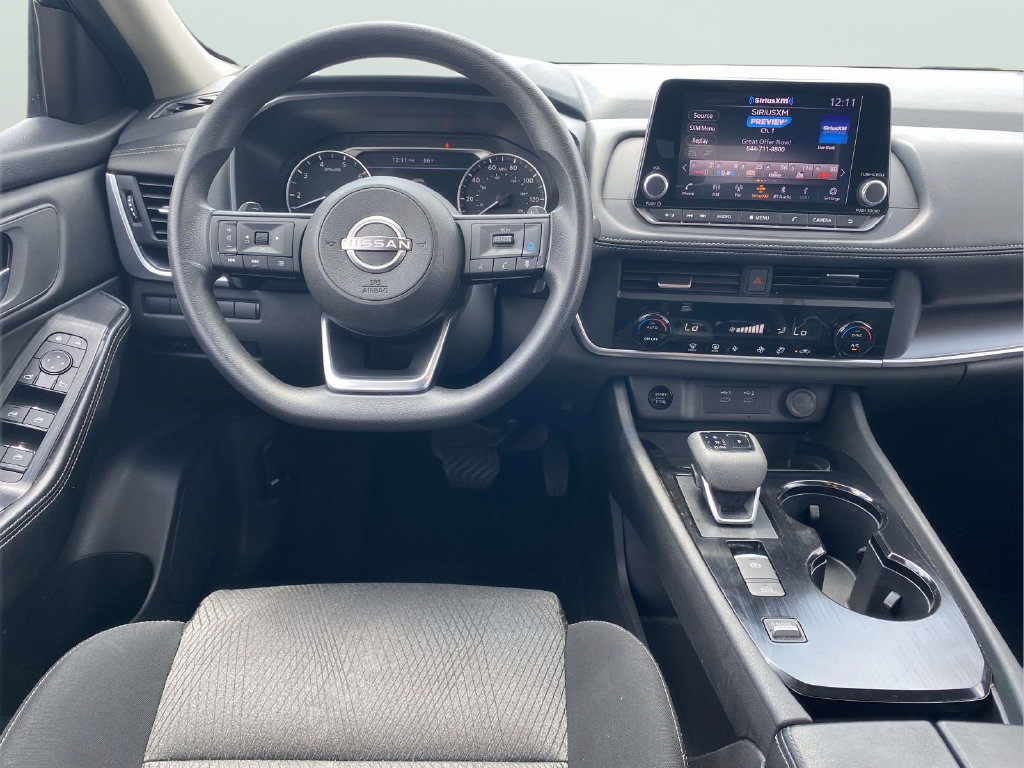 Used 2024 Nissan Rogue SV FWD image 12