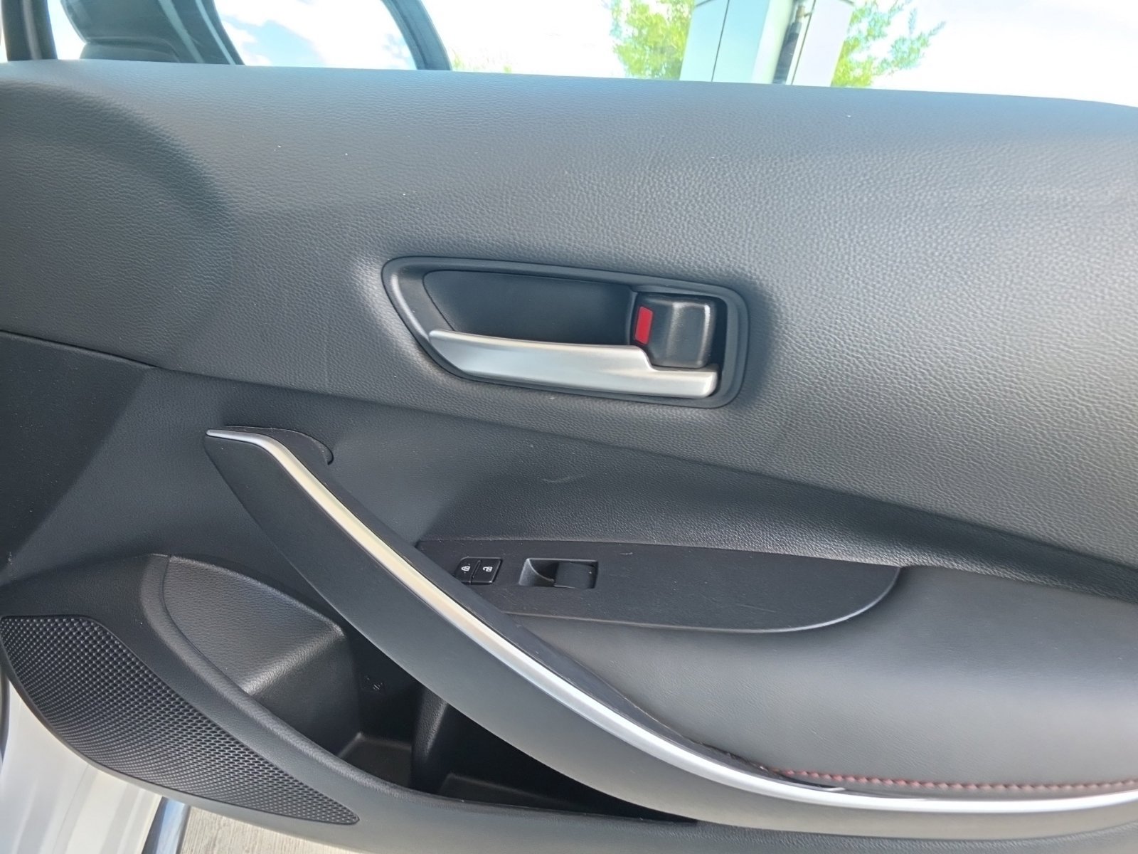 Used 2024 Toyota Corolla SE FWD image 16