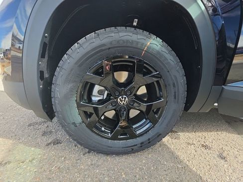New 2026 Volkswagen Atlas Peak Edition AWD/4WD image 24