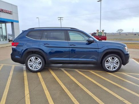 Used 2020 Volkswagen Atlas SE w/ Panoramic Sunroof Package FWD image 31