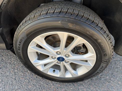 Used 2019 Ford Escape SE AWD/4WD image 20