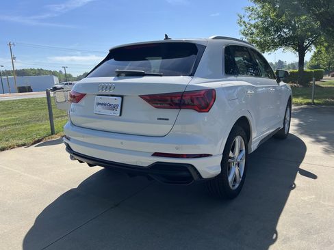 Used 2020 Audi Q3 2.0T Premium Plus image 11
