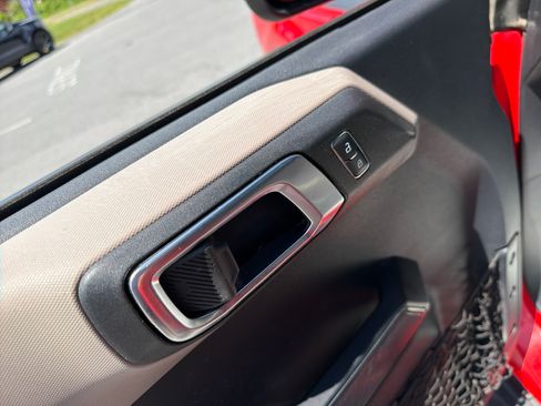 Used 2021 Ford Bronco Big Bend AWD/4WD image 16