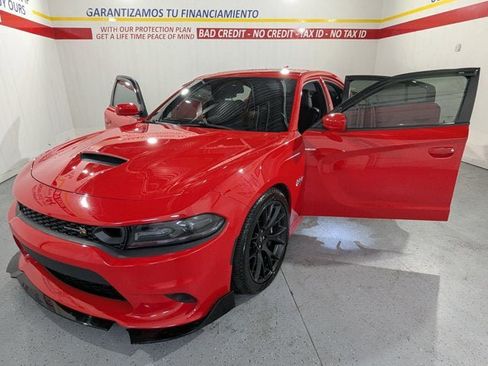 Used 2019 Dodge Charger Scat Pack w/ Dynamics Package image 11