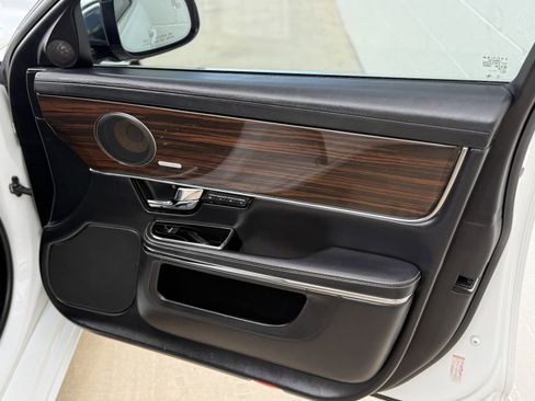 Used 2012 Jaguar XJ L RWD image 32
