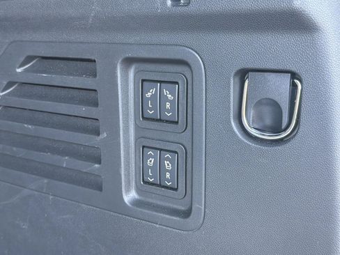 Used 2026 Chevrolet Traverse High Country w/ LPO, Floor Liner Package AWD/4WD image 46