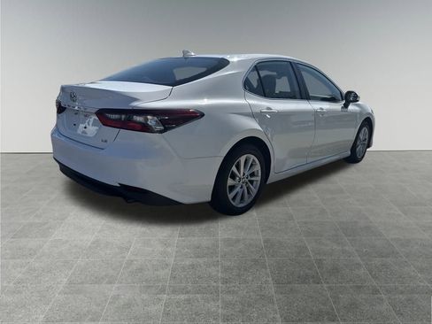 Used 2024 Toyota Camry LE image 6
