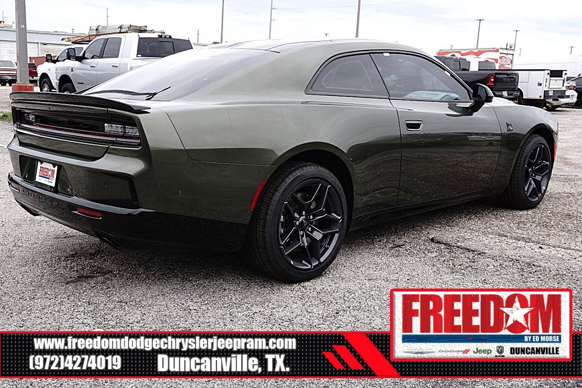 New 2026 Dodge Charger Scat Pack w/ Blacktop Package AWD/4WD image 5