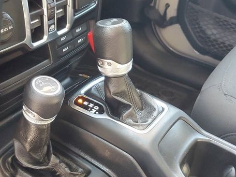 Certified 2022 Jeep Wrangler Unlimited Sport image 25