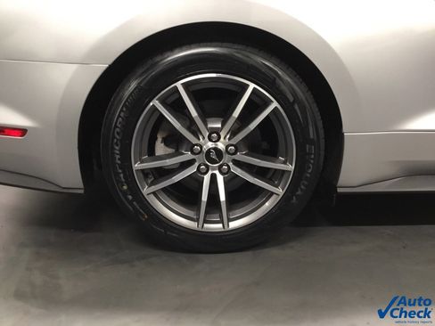 Used 2016 Ford Mustang Premium image 28