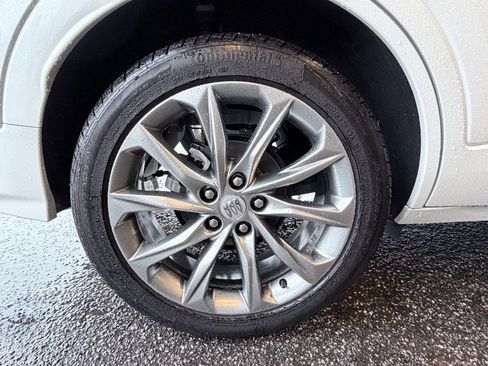 Used 2024 Buick Encore GX Avenir w/ Avenir Technology Package image 32