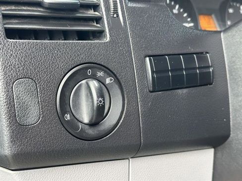 Used 2016 Mercedes-Benz Sprinter 2500 image 15