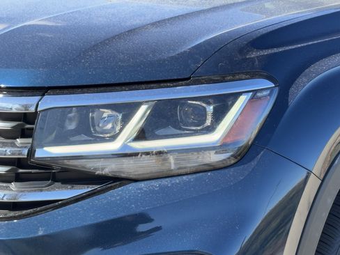 Used 2022 Volkswagen Atlas SEL R-Line image 6