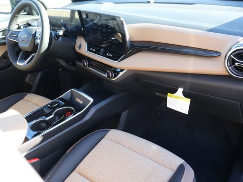 New 2026 Chevrolet Equinox ACTIV w/ Convenience Package III image 43