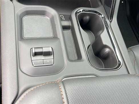 New 2026 GMC Sierra 2500 AT4 w/ AT4 Premium Plus Package image 21