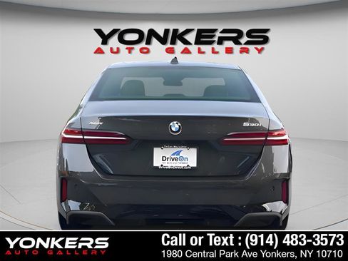 Used 2024 BMW 530i xDrive 530i xDrive image 11