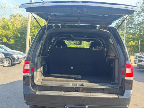 Used 2016 Lincoln Navigator L Select image 26