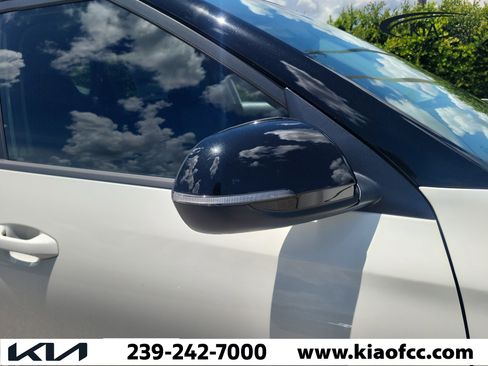 New 2026 Kia Seltos S FWD image 8