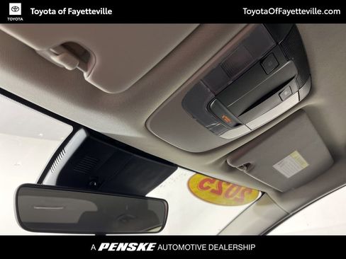 Used 2025 Kia Sportage LX image 22