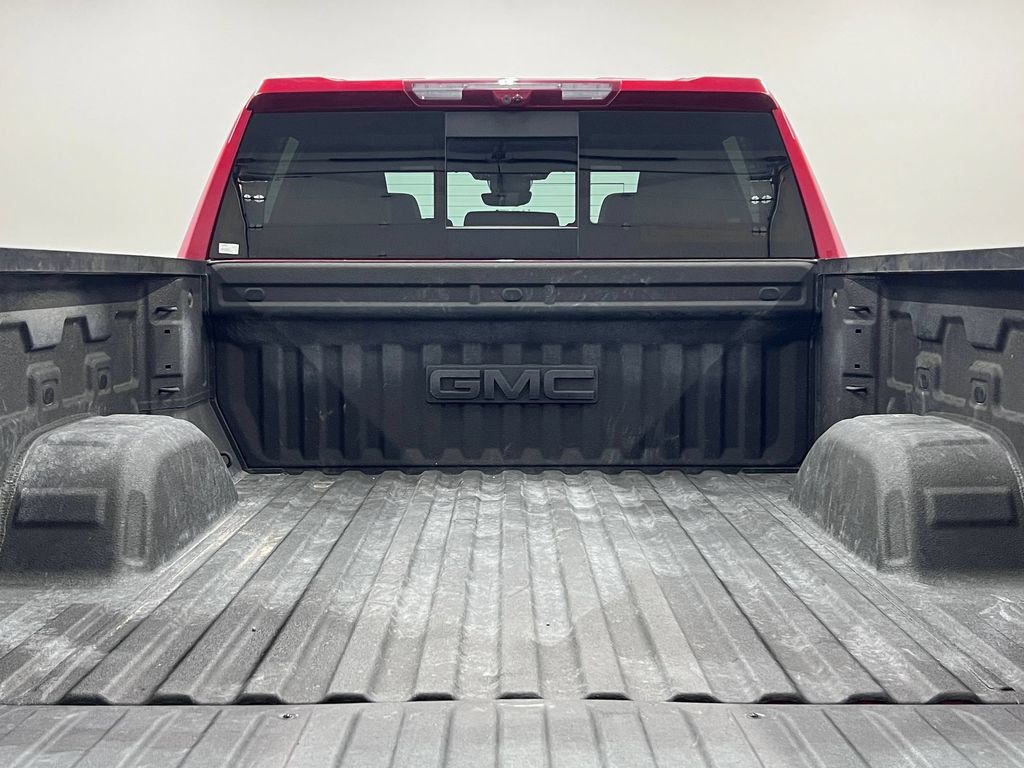 Used 2025 GMC Sierra 1500 AT4 w/ AT4 Premium Package AWD/4WD image 23